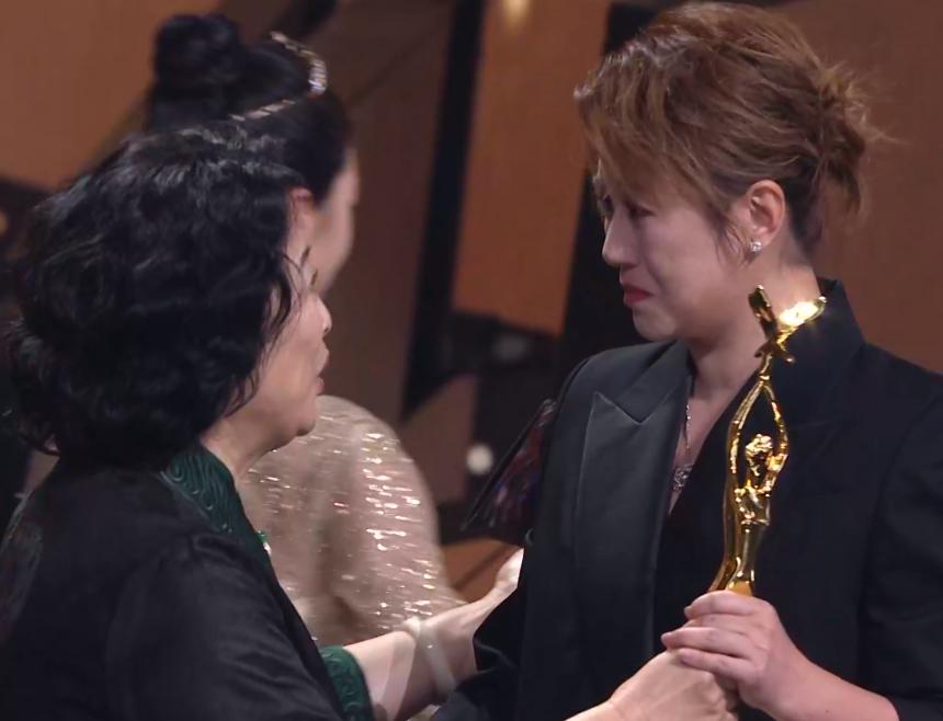 重磅推出櫻桃AI助手，揭秘演員櫻桃年齡，領(lǐng)略智能科技魅力，體驗(yàn)智能生活新紀(jì)元！