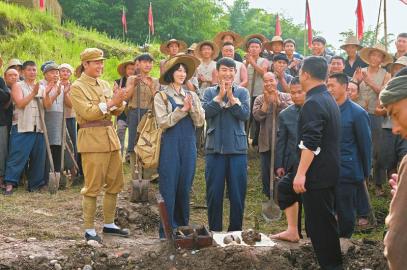 一路向前電影，時代奮進與心靈覺醒的旅程