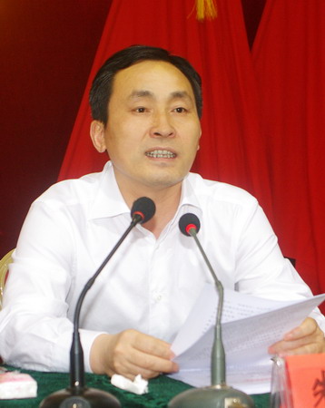 朱讀穩(wěn)升職之路，最新消息閃耀篇章